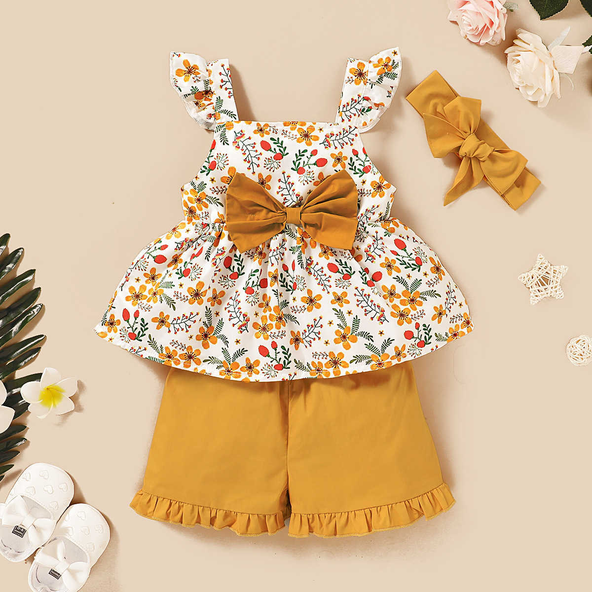The summer new style of the "Nubao" set is a bestseller in Europe and America, featuring a sleeveless printed top and solid-color lace short