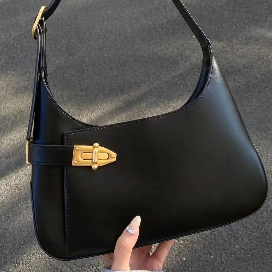 Small niche light luxury women's trendy armpit bags, high-end designs, fashionable, simple, exquisite, versatile handbags, and small bags