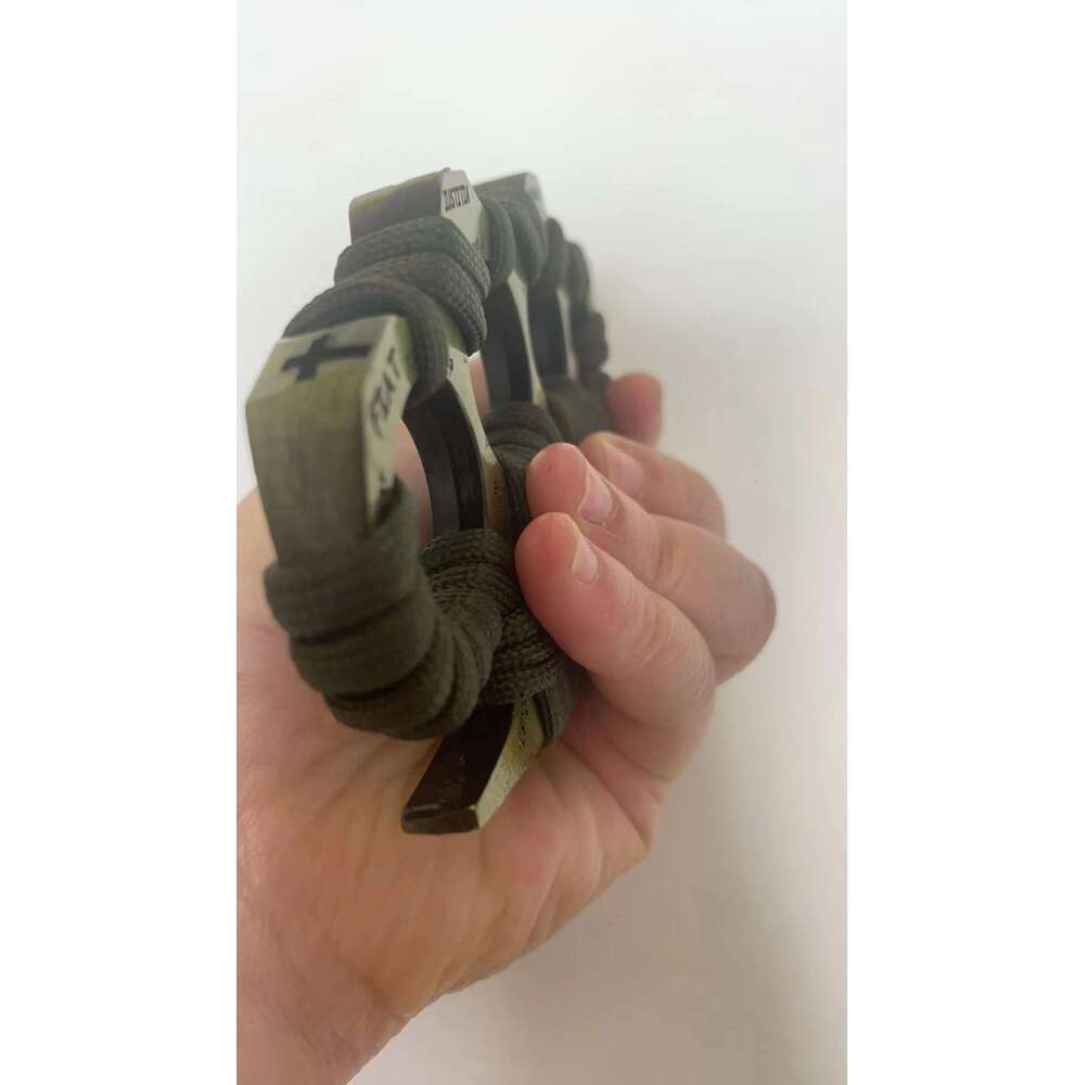 Self-defense Protection Pocket Portable EDC Tool Brass Knuckles Duster Outdoor