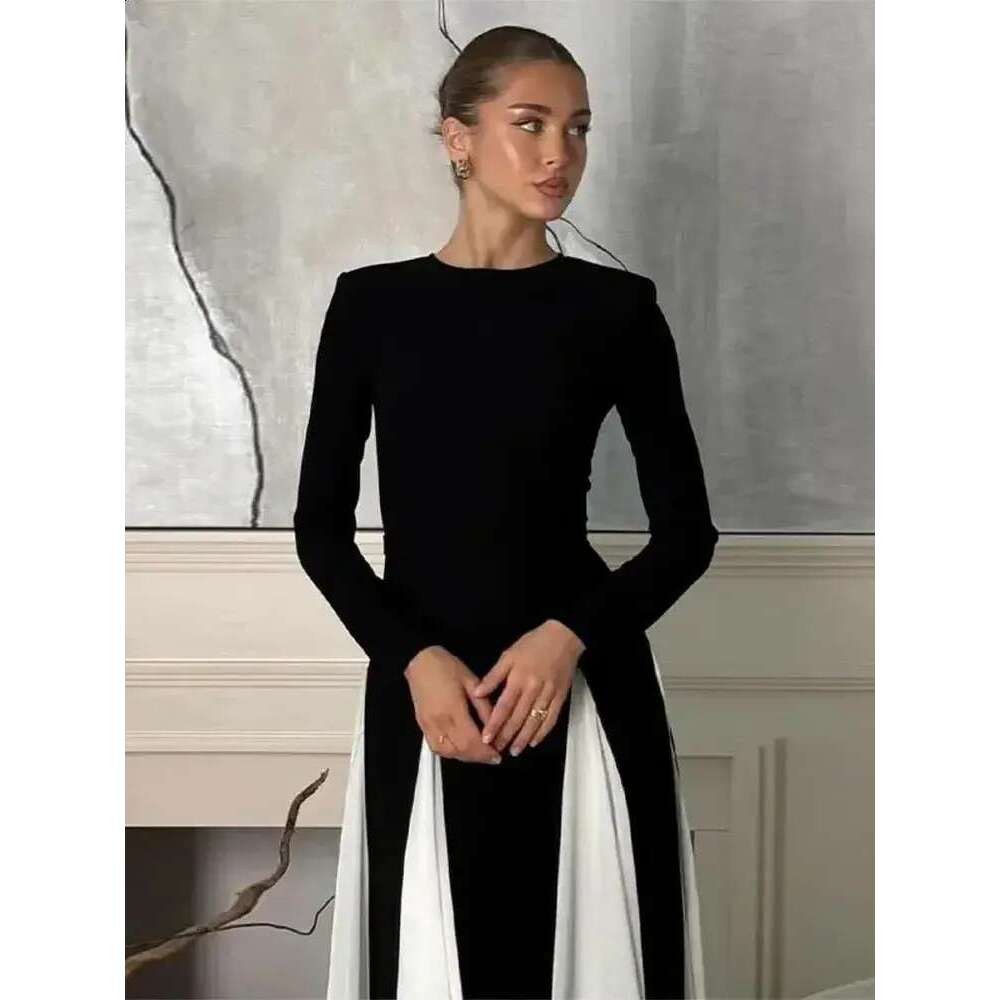 Elegant black and white ing Maxi dress for womens fashion Oneck long sleeved ultrathin evening gown 240809 designer bag