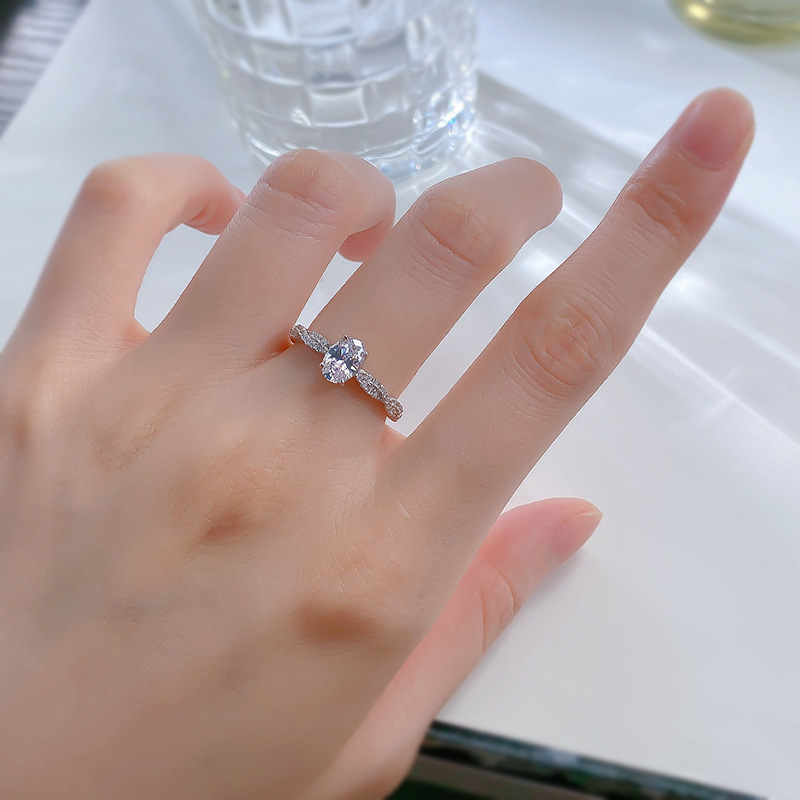 2025 Top Sell Luxury Jewelry Real 100% 925 Sterling Silver Oval Cut White Lab Moissanite Diamond Gemstones Party Eternity Women Wedding Bride Cross Ri