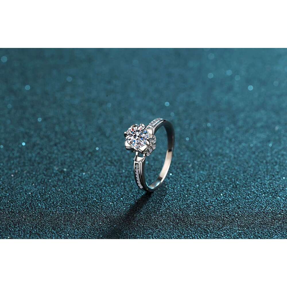 Fashion PT950 electroplated women's moissanite ring