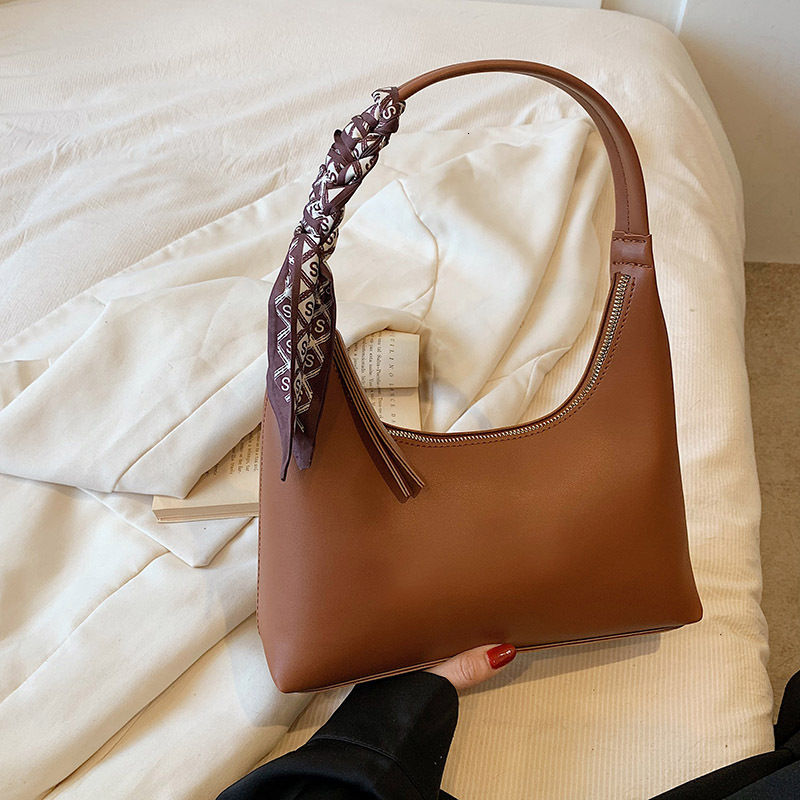Versatile Western style Small for Women 2023 New Simple Texture Underarm Fashion Casual Shoulder Bag