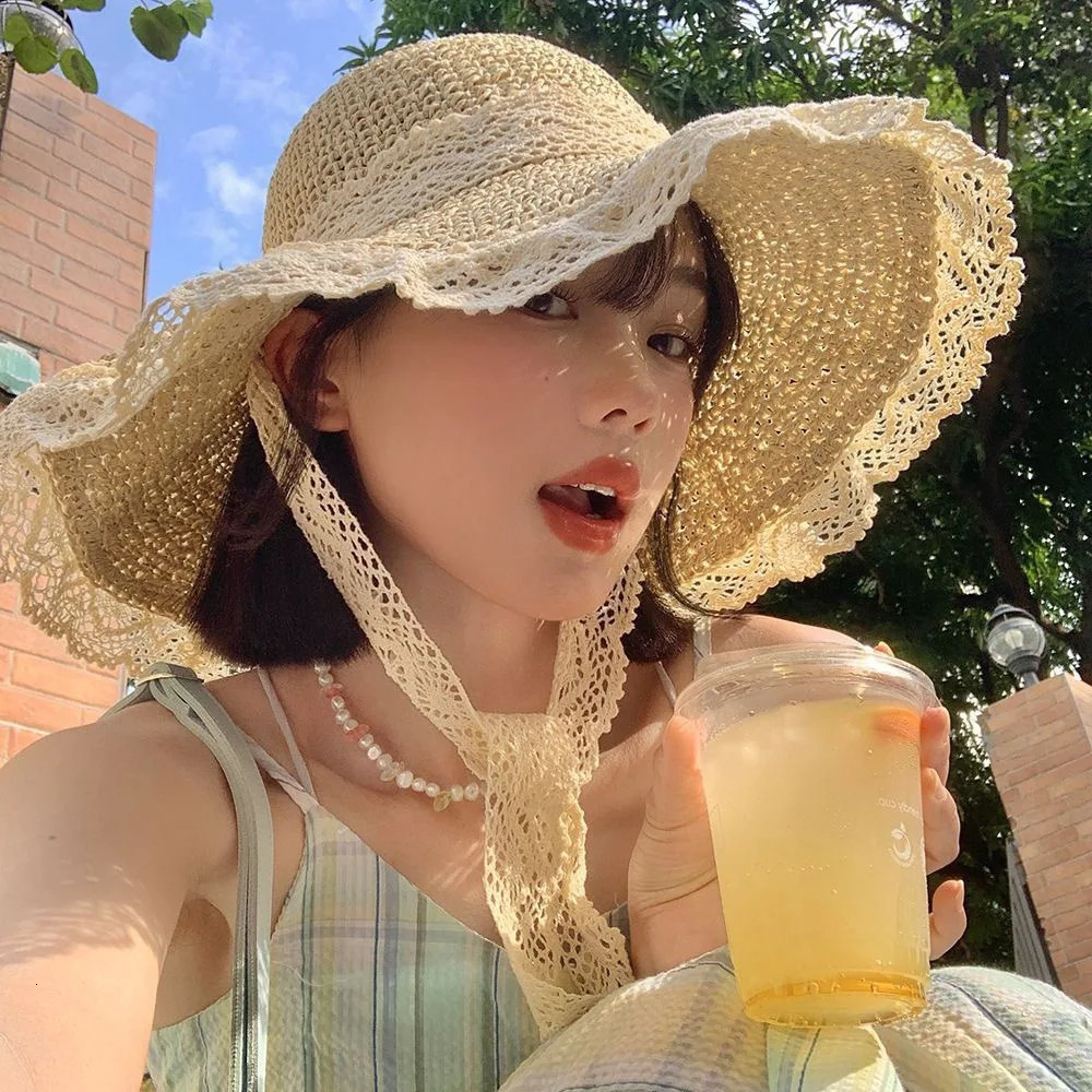 Lace lace beach hat straw hat with curled edges and hollowed out Lafite sun hat large brim 250516