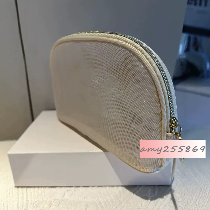 19X4.5X12CM Fashion storage bag butterfly embroidered shell makeup bag mesh washbag gift box packaging