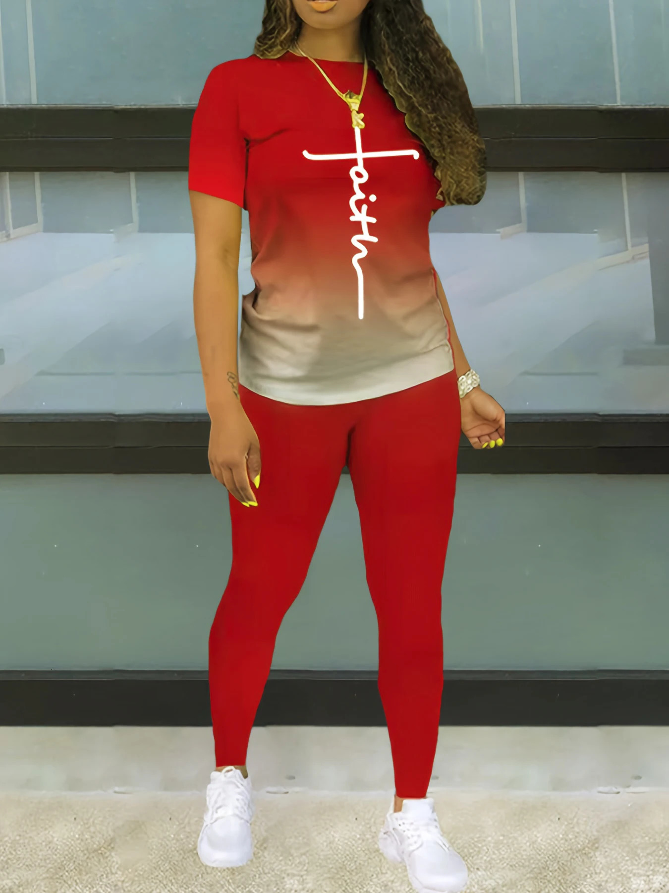 Plus Size Print Chic Twopiece Set Relaxed Casual Style with Crew Neck Top Comfortable Womens Clothing for SpringSummer 250513Z