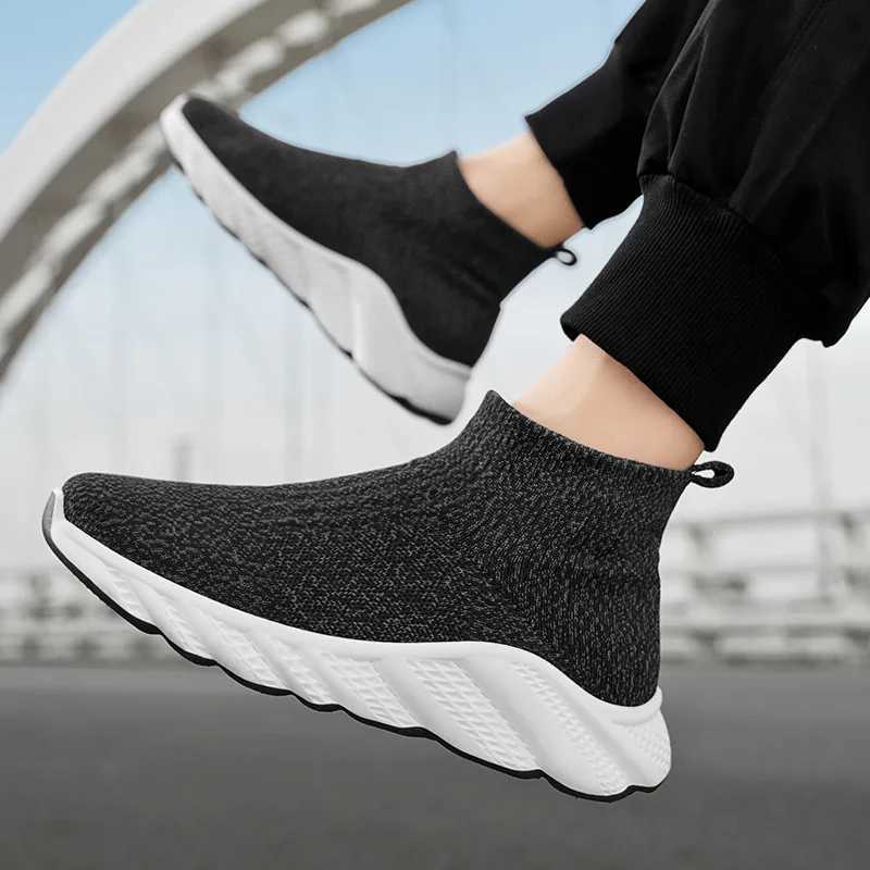 Knitting Socks Sport Shoes Men Breathable High Top Mens Running Shoes Platform Light Sneakers Man Trainers mens shoes W250517