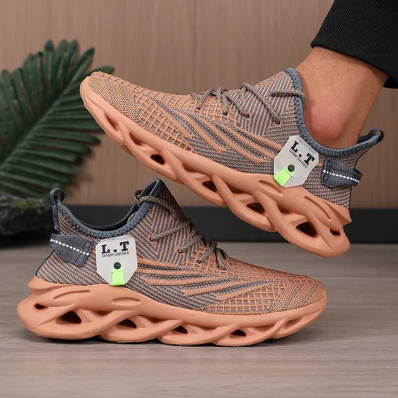 Mens platform sports shoes fashionable street grid hollow out trendy shoes off road fast drying outdoor fitness jogging shoes W250517