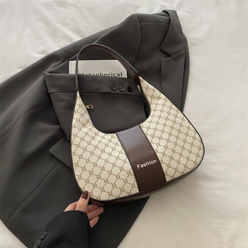 High quality texture niche 2024 for women, versatile and fashionable, single shoulder underarm women's contrasting color stick bag