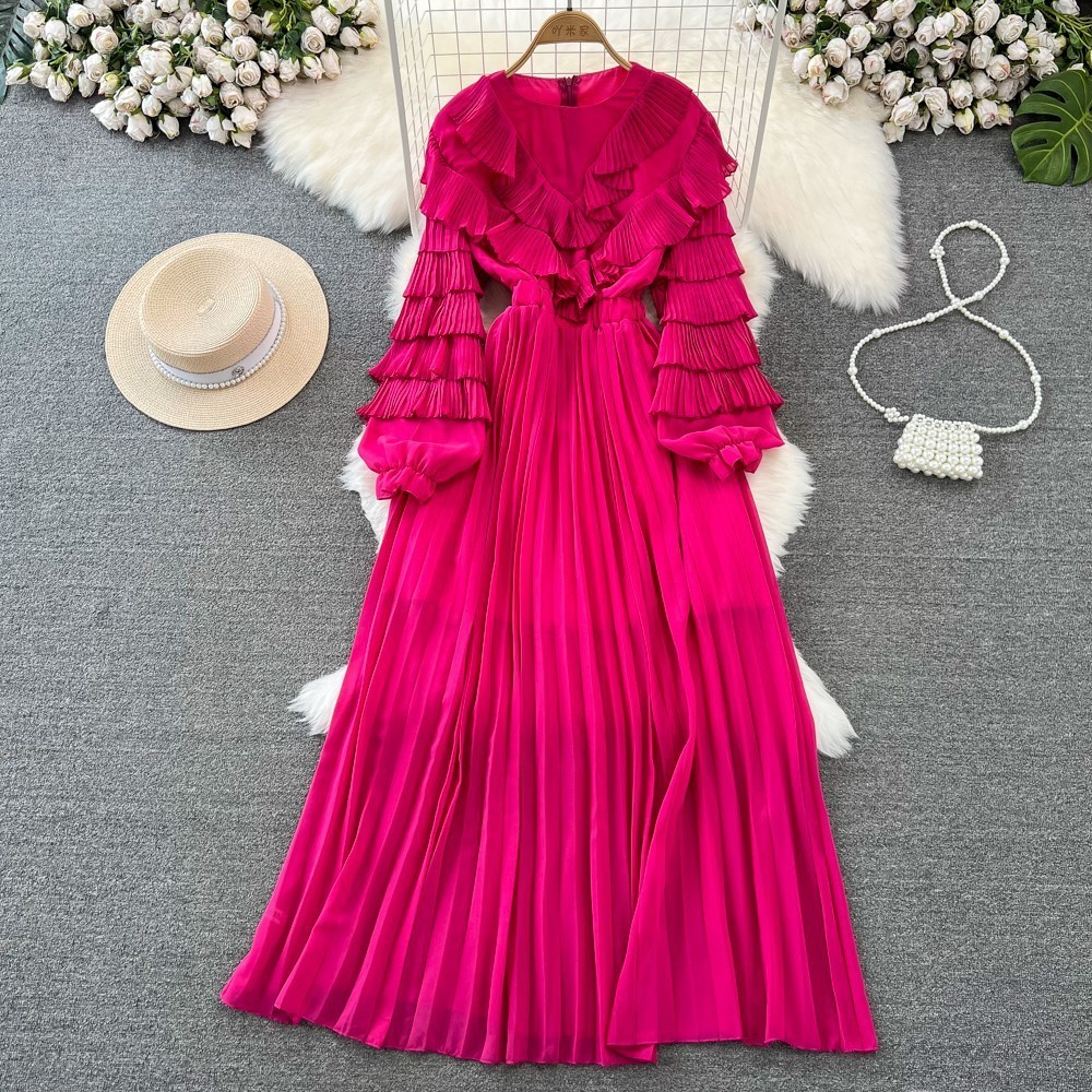 High end temperament dress womens 2025 spring new style niche elegant long skirt waist cinched ruffle edge patchwork pleated skirt