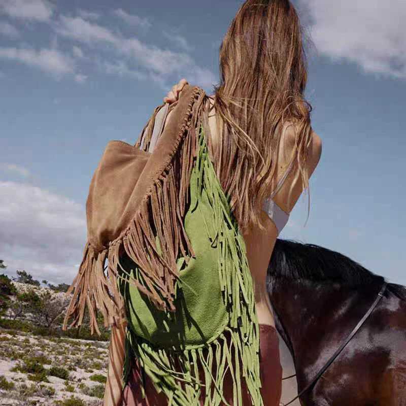 Tassel Large Capacity Crossbody Shoulder Bag Designer Crescent Dumpling Suede Women Tote Bag Luxury Casual Simple Retro Handbag W250517