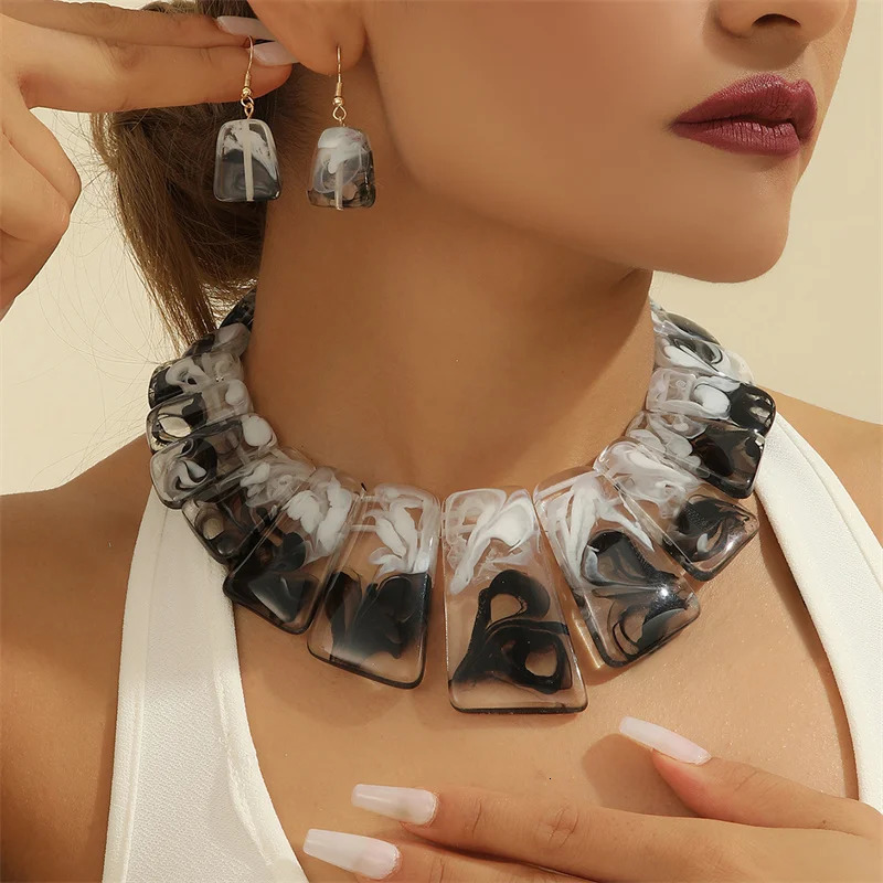 Trendy Jewelry Set Colorful Resin Acrylic Splicing Womens Necklace Earrings Set Party AccessoriesJewelry Gifts 250517