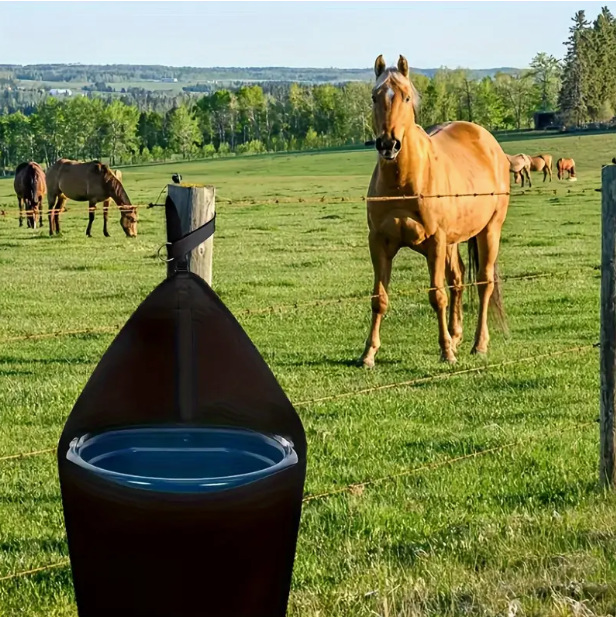 Horse Feed Bag Hanging Bucket Holder Trailer Bag Suitable for 5 Gallon Water Bucket Horse Trailer Accessories 600d Polyester Feeding Supplies