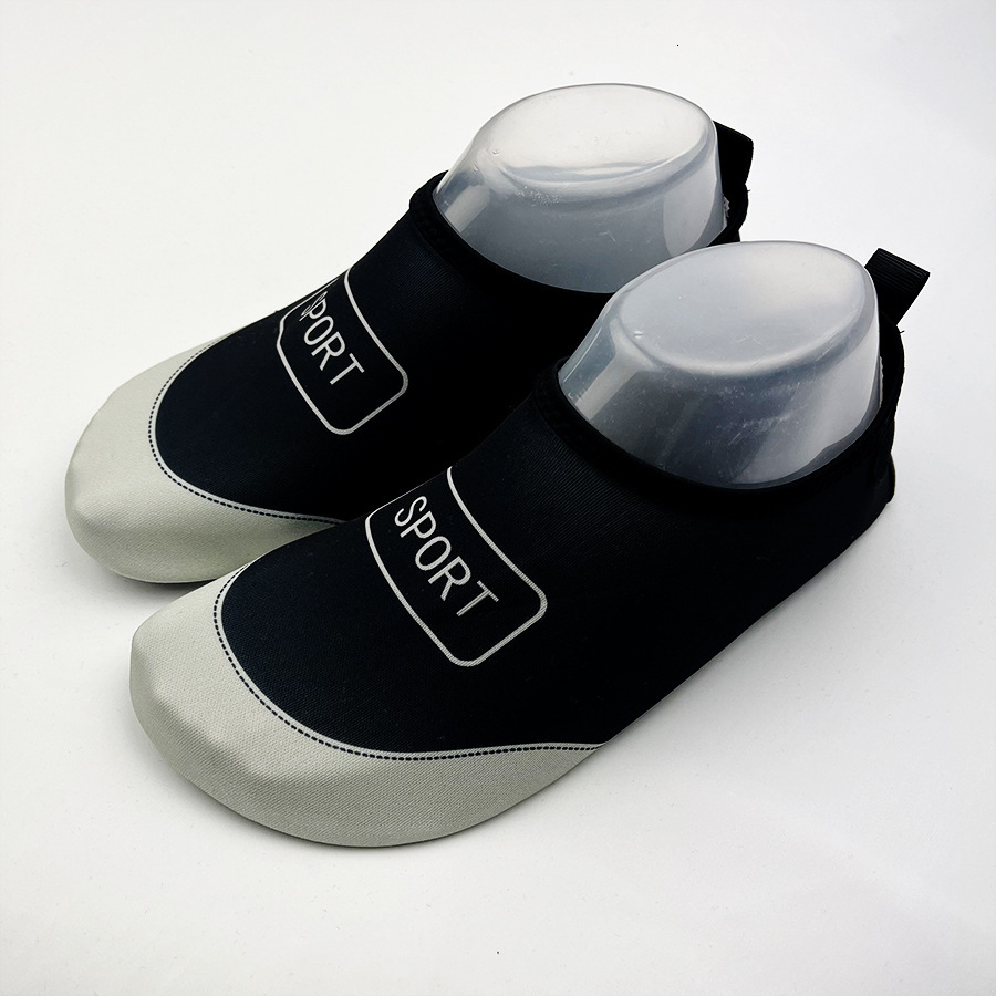 Beach men's and women's rubber sole diving anti slip drifting wading river tracking snorkeling swimming shoes designer yoga shoes