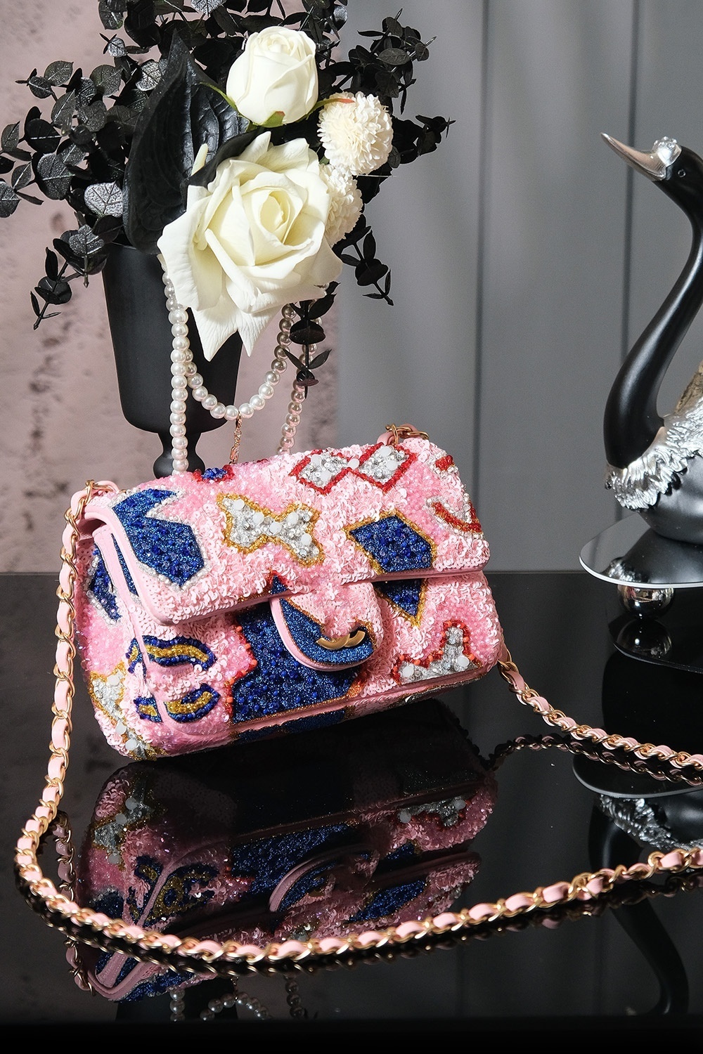 High-quality genuine leather bag 25 new handmade sequins + embroidered collections dinner bag fashionable girls essentials new designer bag fashionable