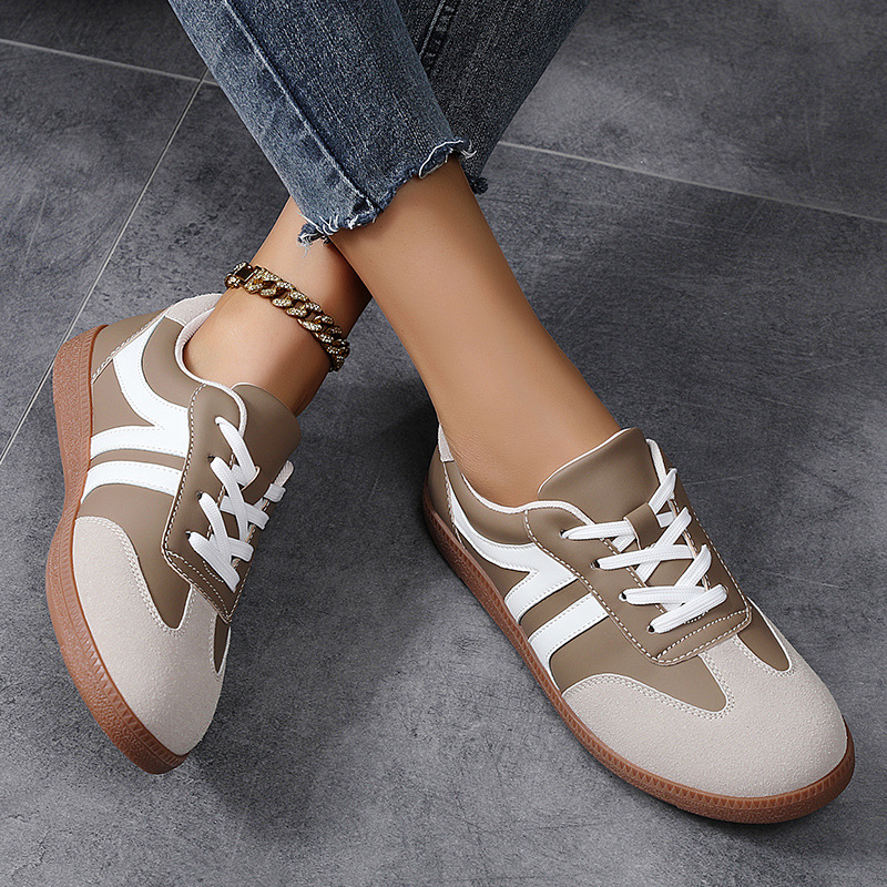 Free shipping. Designer ladies' 2025 new cross-border Korean version German training shoes, fashionable flat retro color-block casual sports, ver