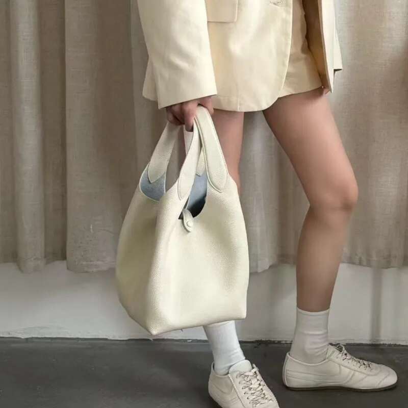 VOAETEC 2025 New Niche Old Money Wound Vegetable Basket Head Layer Lychee Cowhide Commuter Bucket Tote Bag Large Capacity