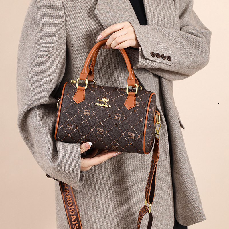 2025 New Designer Handbag Outdoor Niche Boston Simple Print Women's Single-shoulder Bag