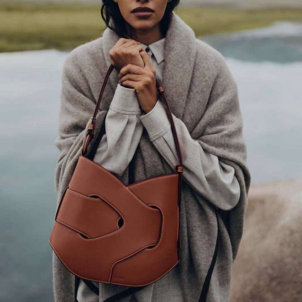New women's shoulder bag designer handbag woven knot bag with leather high-end feel Daily travel