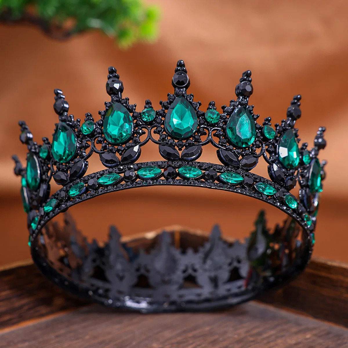 Baroque Royal Queen King Black Crystal Tiaras Crown Women Princess Prom Wedding Tiaras Full Round Diadem Bridal Hair Accessories 250517