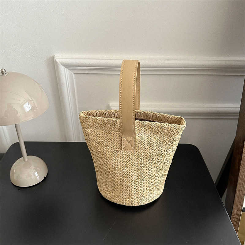 Summer Small Bag Women New Girl Grass Woven Bucket Bag Vacation Beach Bag Woven Handheld Bento Bag
