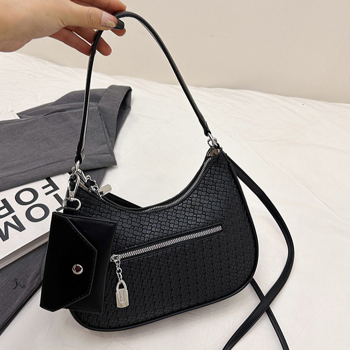 2025 Free Shipping Women's Designer Bag Handbag Fashion Casual PU Woven Texture Three-dimensional Shoulder Crossbody Bag Pendant Bag College Stud
