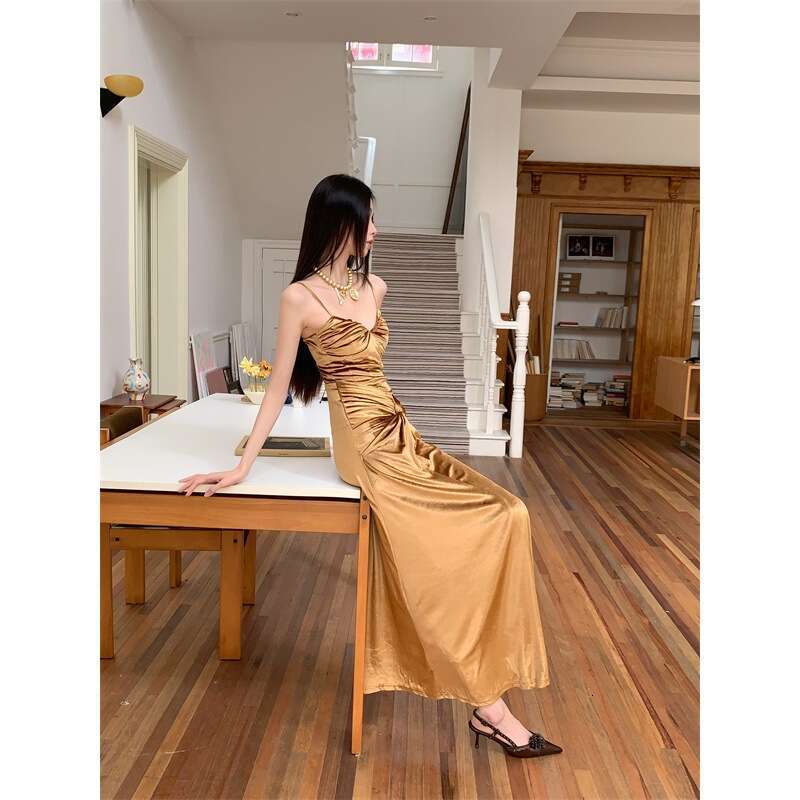Maxi Dress French Temperament Gorgeous Gold Velvet Dress Slim Fit And Slimming Pleated Long Skirt Small Dress KQ