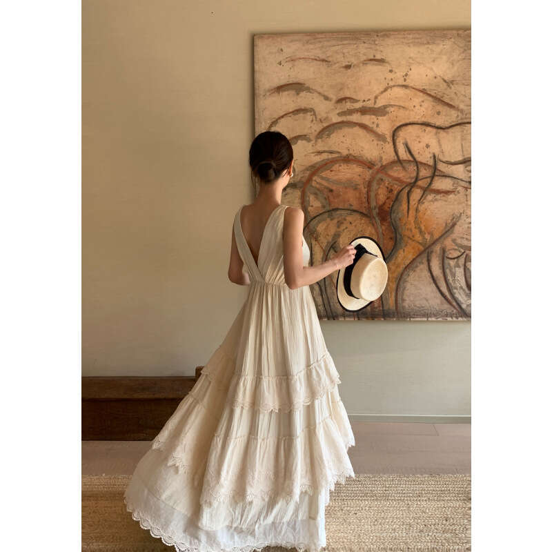 Maxi Dress Interpretation Of Beauty NEW OPEN Internet Celebrity Summer French Cake Skirt Female Temperament Sleeveless V Neck Dress Formai Dress