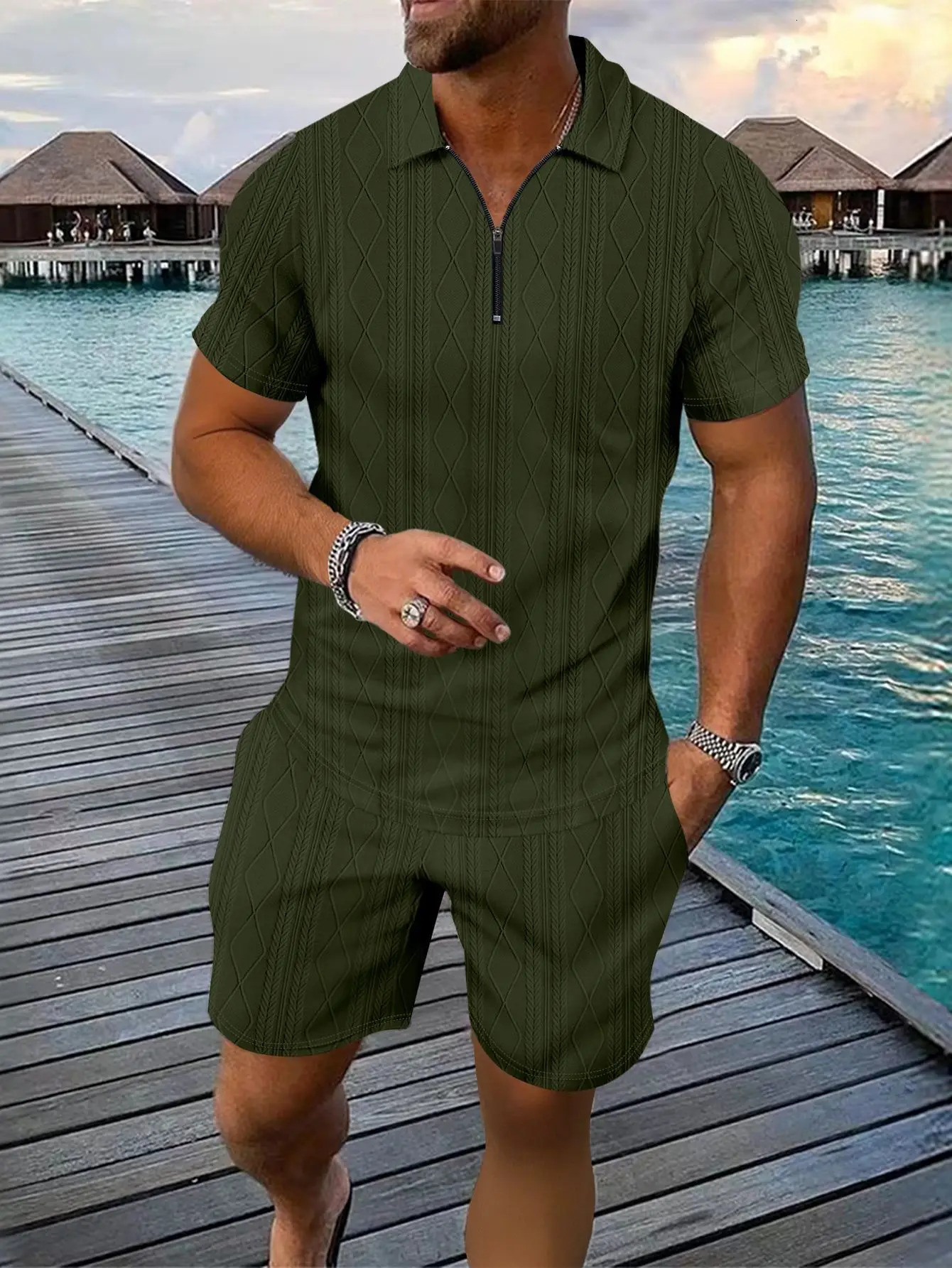 A two-piece set of Hawaiian casual mens jacquard shorts and lapel Polo shirt sporty fashionable breathable and comfortable 250517