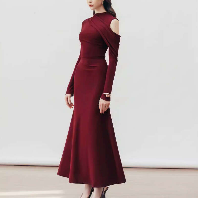 Maxi Dress Long Sleeved Ultra Simple Long Knitted Dress Elegant Temperament Pleated Off Shoulder Slim Fit Women S Clothing Formai Dress
