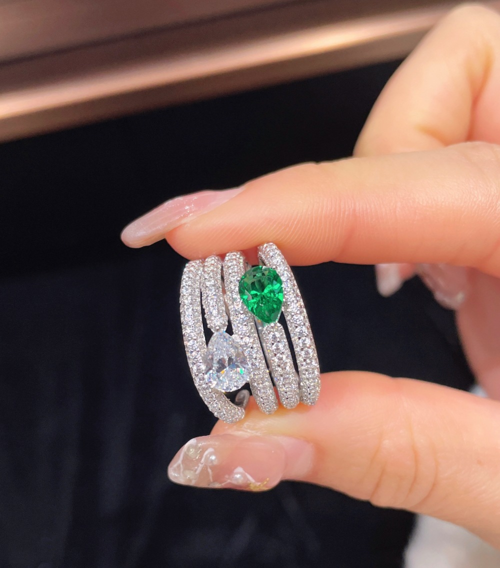 25 Brand New Stunning Wedding Rings Luxury Jewelry 925 Designer Sterling Silver Fill Pear Shape Emerald 5A Zircon CZ Diamond Elegant Pave Women Engage