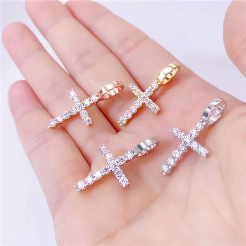 Top Icy Jewelry 925 Sterling Silver Gold Plated VVS Moissanite Diamond Men Necklaces Moissanite Cross Pendant