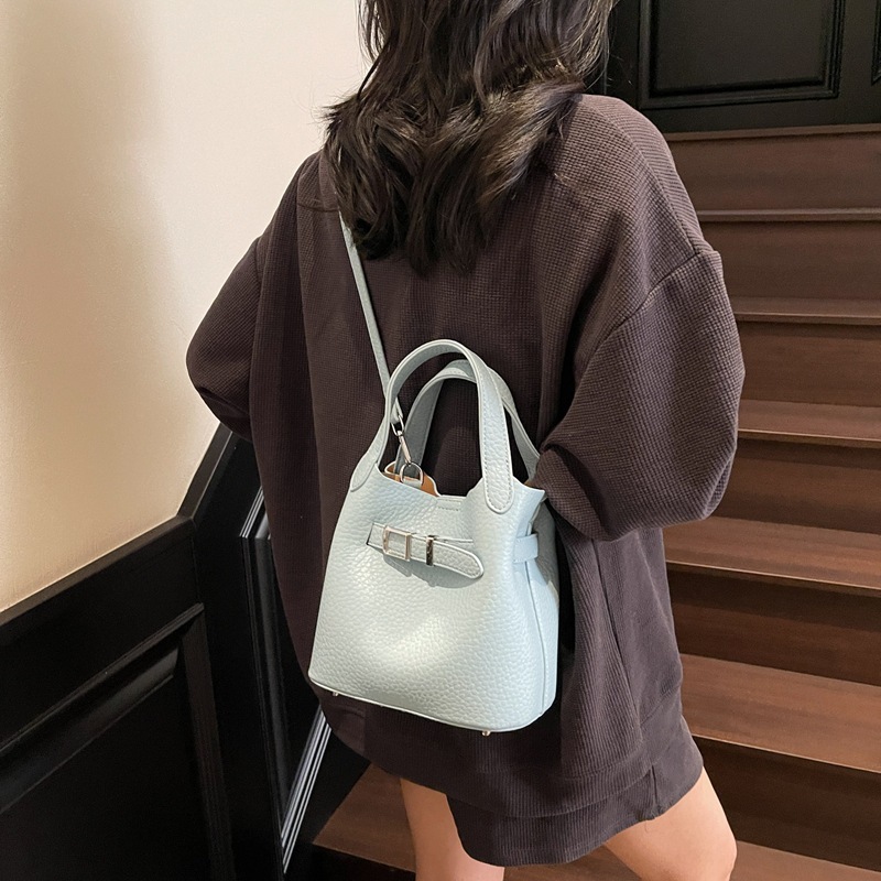 Free Shipping Designer Women's Bag Summer Fashion Bucket Shaped High-end Handbag Urban Minimalist Single Shoulder Crossbody Bag Small Shopping Ba