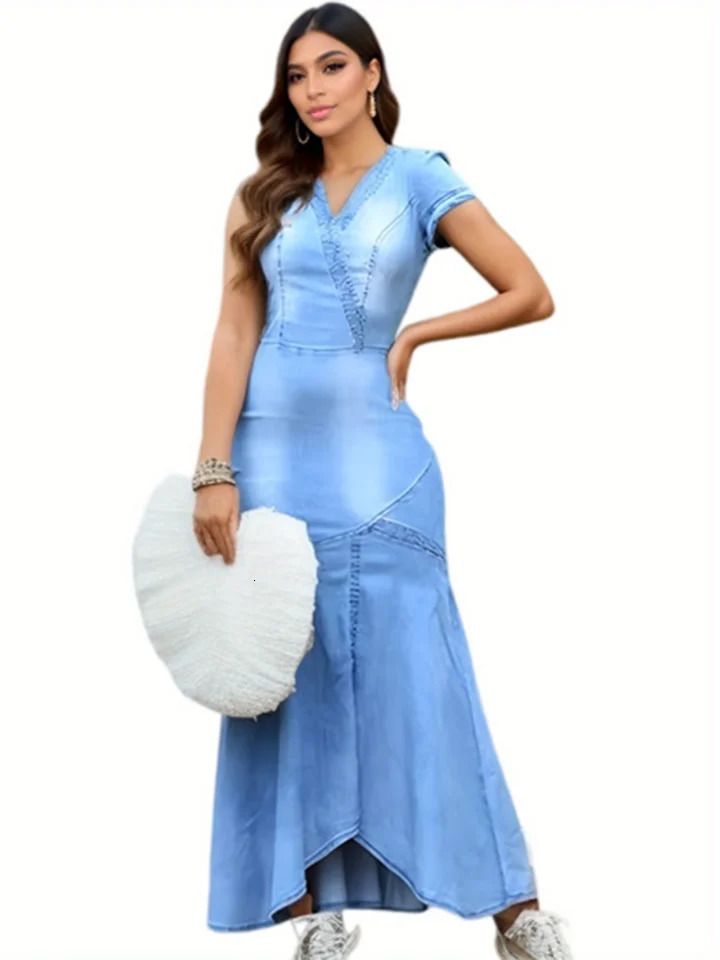 Plus size plain weave Vneck light wash short sleeved denim Maxi Bodycon dress retro mermaid casual summer 2024 250506Z