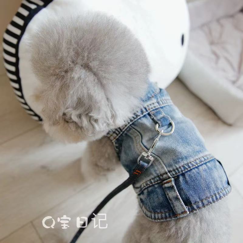 T00226 Dog clothes spring and summer flying sleeve dress with traction pet clothing Teddy Pomeranian is cuter than the panda skirt