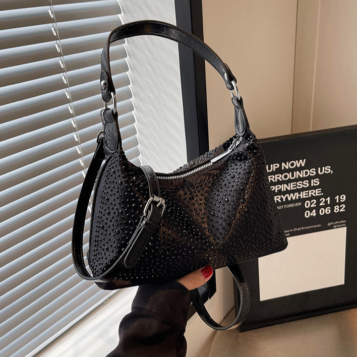 Free Freight Designer Bag Women's Shoulder Bag Internet Fashion Shiny Rhinestone Shoulder Underarm Bag New College Student Messenger Bag Mobile P