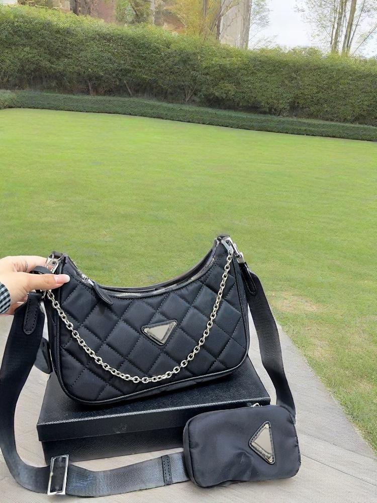 New crossbody bag casual hobo diamond grid chain armpit bag fashionable commuting bag adjustable nylon cloth shoulder bag