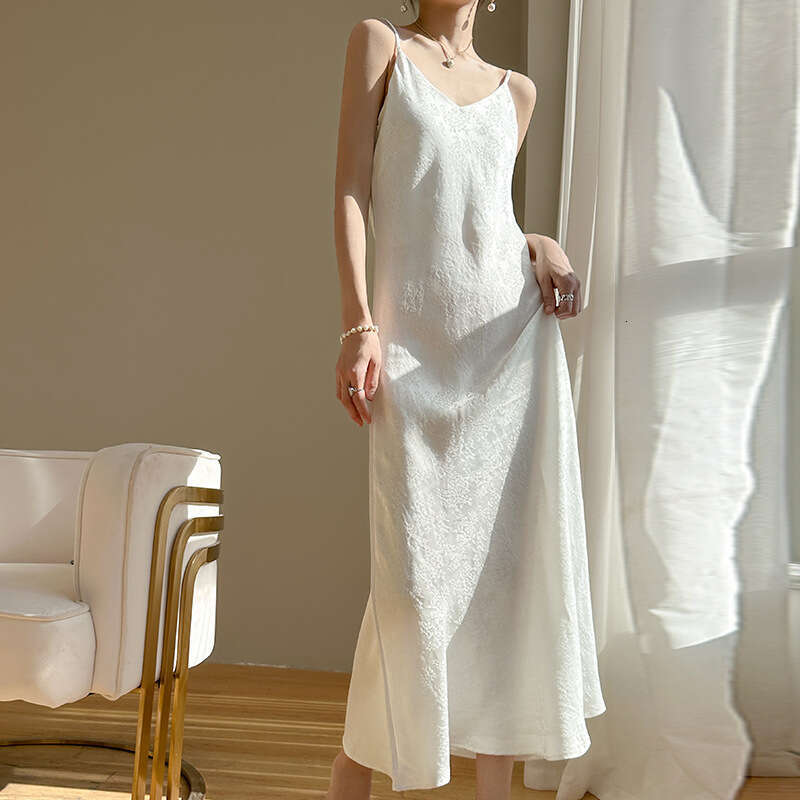 Maxi Dress New Acetic Acid Satin Suspender Dress Women Wearing V Neck Silk Print For A Slimming And Sexy Long Skirt Formai Dress