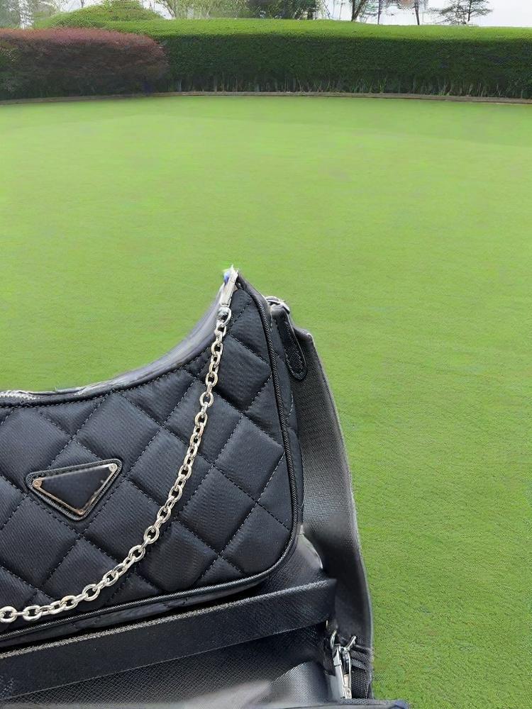 New crossbody bag casual hobo diamond grid chain armpit bag fashionable commuting bag adjustable nylon cloth shoulder bag