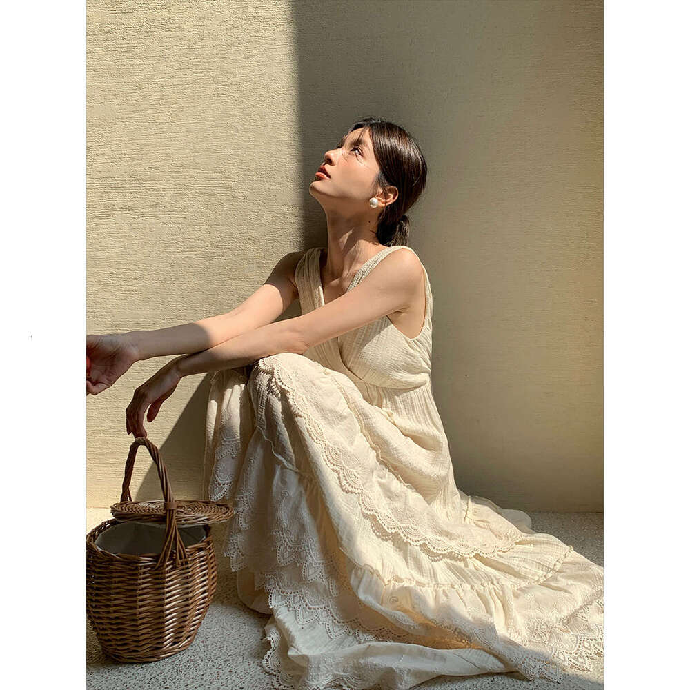 Maxi Dress Interpretation Of Beauty NEW OPEN Internet Celebrity Summer French Cake Skirt Female Temperament Sleeveless V Neck Dress Formai Dress