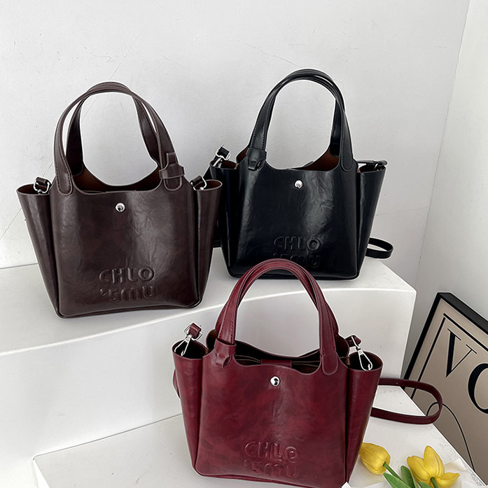 2025 Free Shipping Designer Bag High Quality Women's Texture Handbag Summer New Multi Functional Crossbody Bag Shopping Shoulder Bag Makeup Bag
