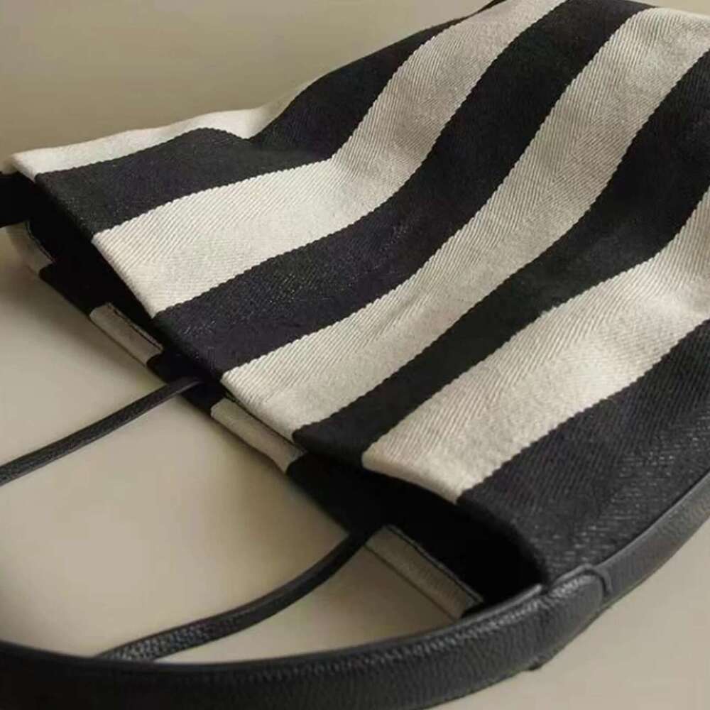 New Stripe Wide Canvas Tote Women s Large Capacity Casual Simple Commuting Single Shoulder Bucket Bag Versatil bag