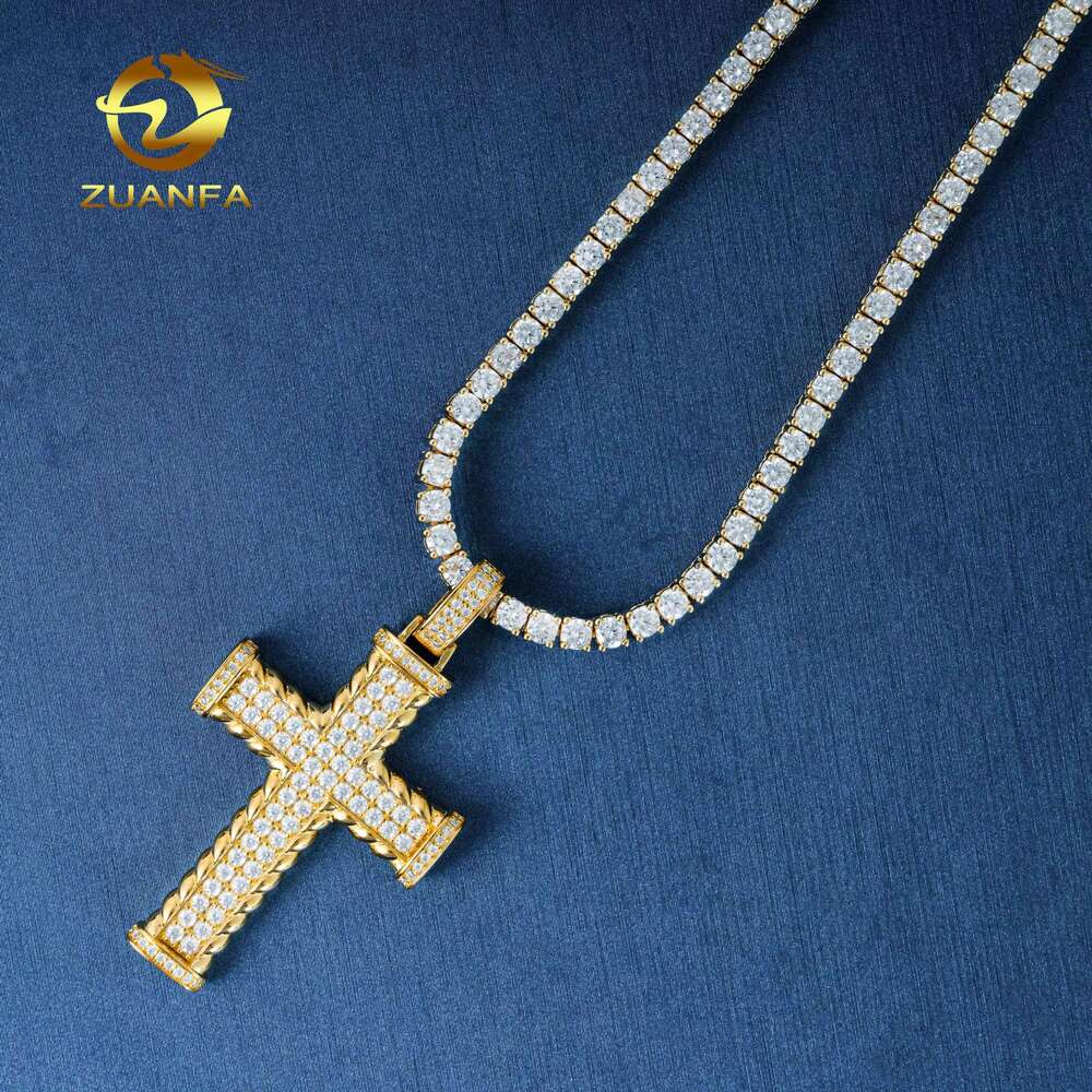 Top Icy Jewelry 925 Sterling Silver Gold Plated VVS Moissanite Diamond Men Necklaces Moissanite Cross Pendant