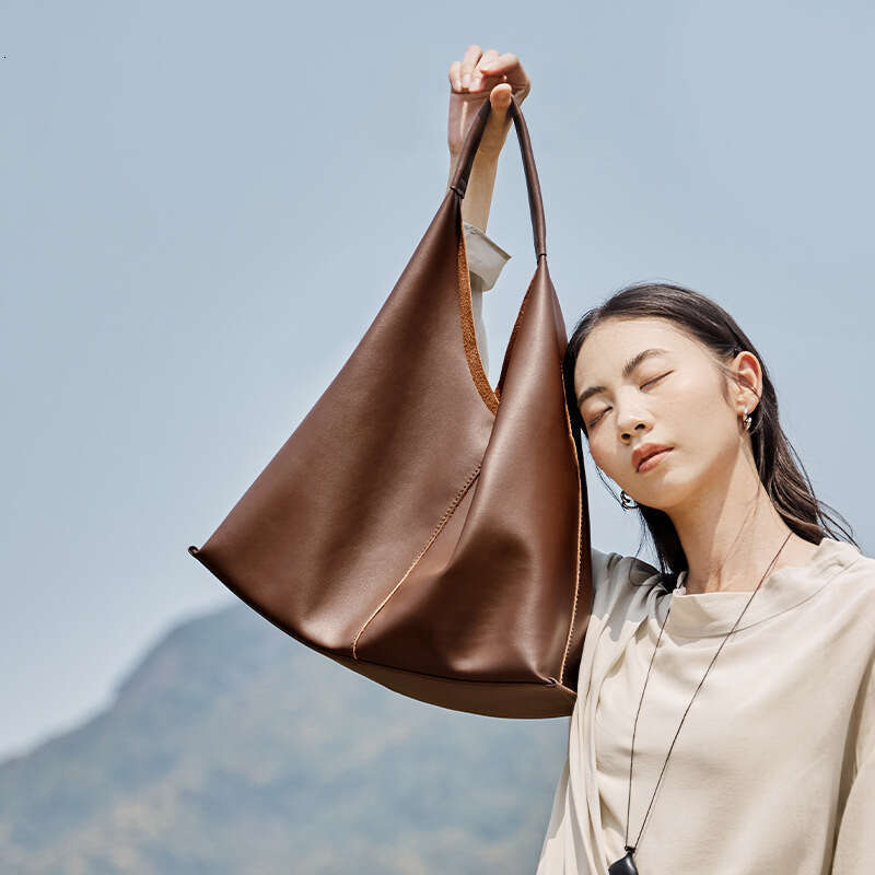 Tote Bag Big New Tote Large Capacity Commuter Shoulder Summer Genuine Leather Women S Fashion Underarm Bag KQ