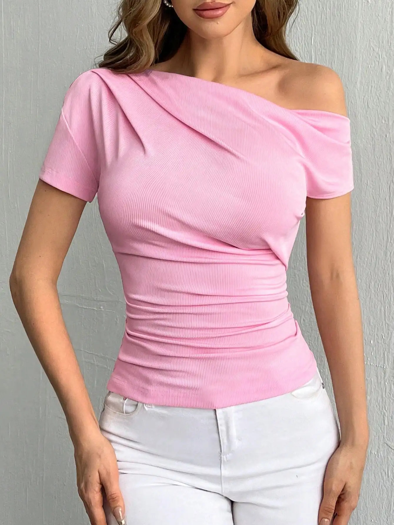Pure Wind Oblique Shoulder Short-sleeved T-shirt Womens Summer Sense Slim-fit Off-shoulder Clothing Looks Thin 250517