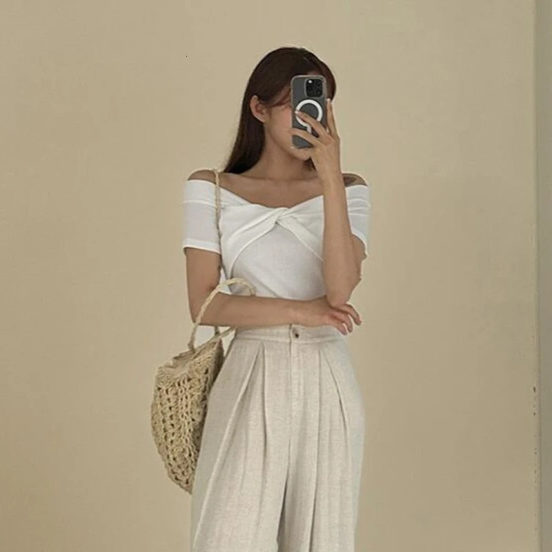 Off Shoulder Sexy Shirt Women T-Shirt Short Sleeve Korean Style Slim Basic Elasticity Top Womens Cropped T Shirt Femme 250517