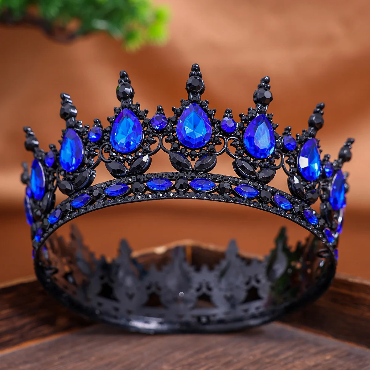 Baroque Royal Queen King Black Crystal Tiaras Crown Women Princess Prom Wedding Tiaras Full Round Diadem Bridal Hair Accessories 250517