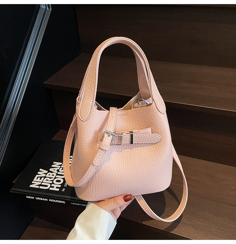 Free Shipping Designer Women's Bag Summer Fashion Bucket Shaped High-end Handbag Urban Minimalist Single Shoulder Crossbody Bag Small Shopping Ba