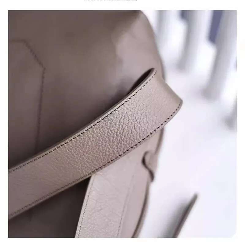 Fashion Vintage Designer Handmade Genuine Women's Shoulder Bag Outdoor Daily Travel Simple Cow Leather Underarm Bag.