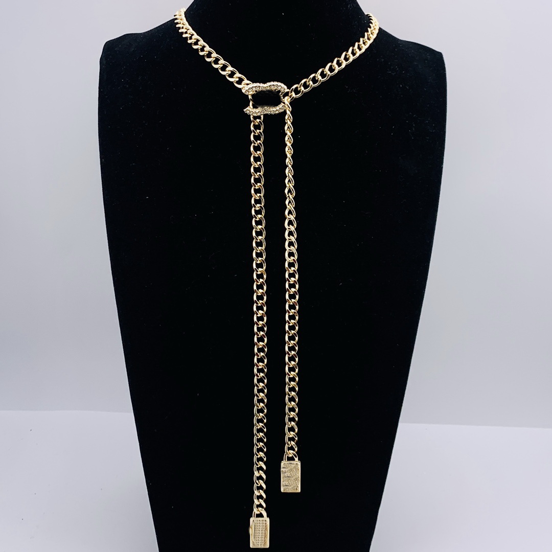 Pendant Long Necklaces Fashion Fashion Designer Luxury Decoration Brand Multiple Fragrant Sweaters Chain Collection Festival Gift